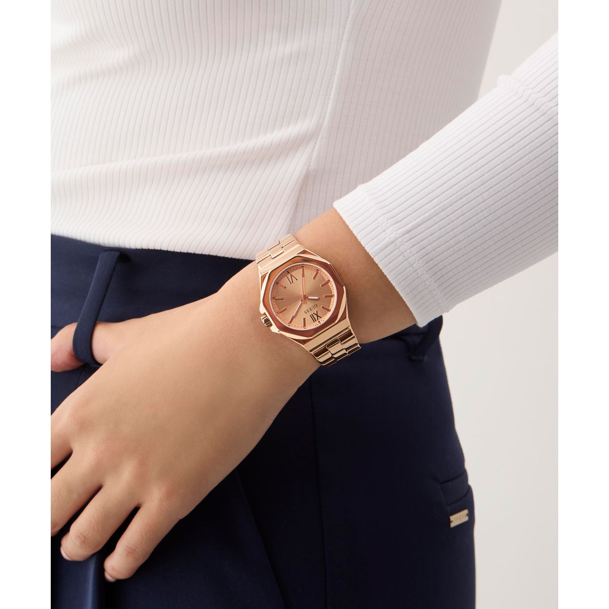 Guess Women's Watch GW0873L3