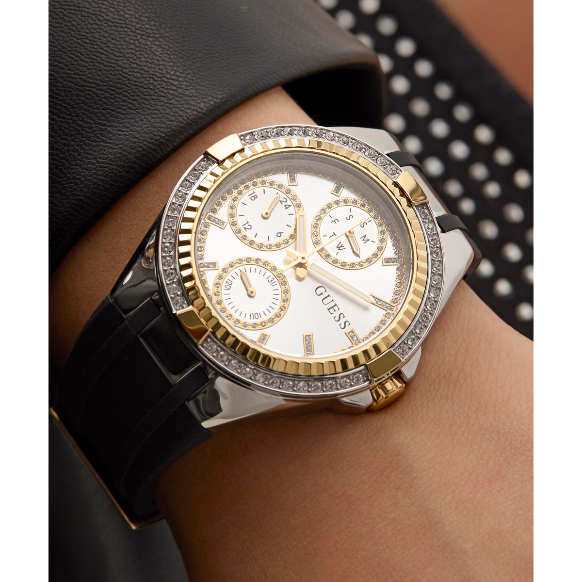 Guess Women's Watch GW0879L1