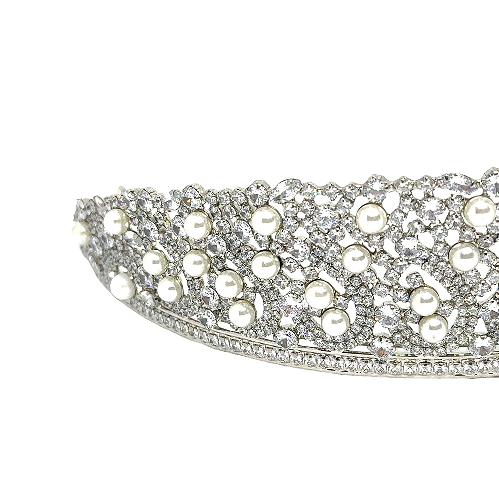 Queen's Crown with Pearls VEC13416