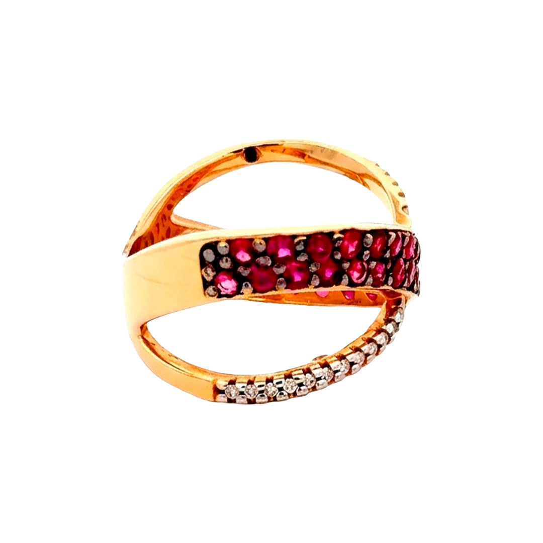 Elegant Gold and Ruby Ring Size 18