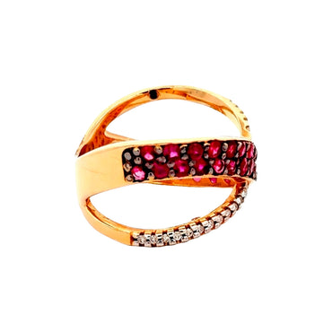 Elegant Gold and Ruby Ring Size 18