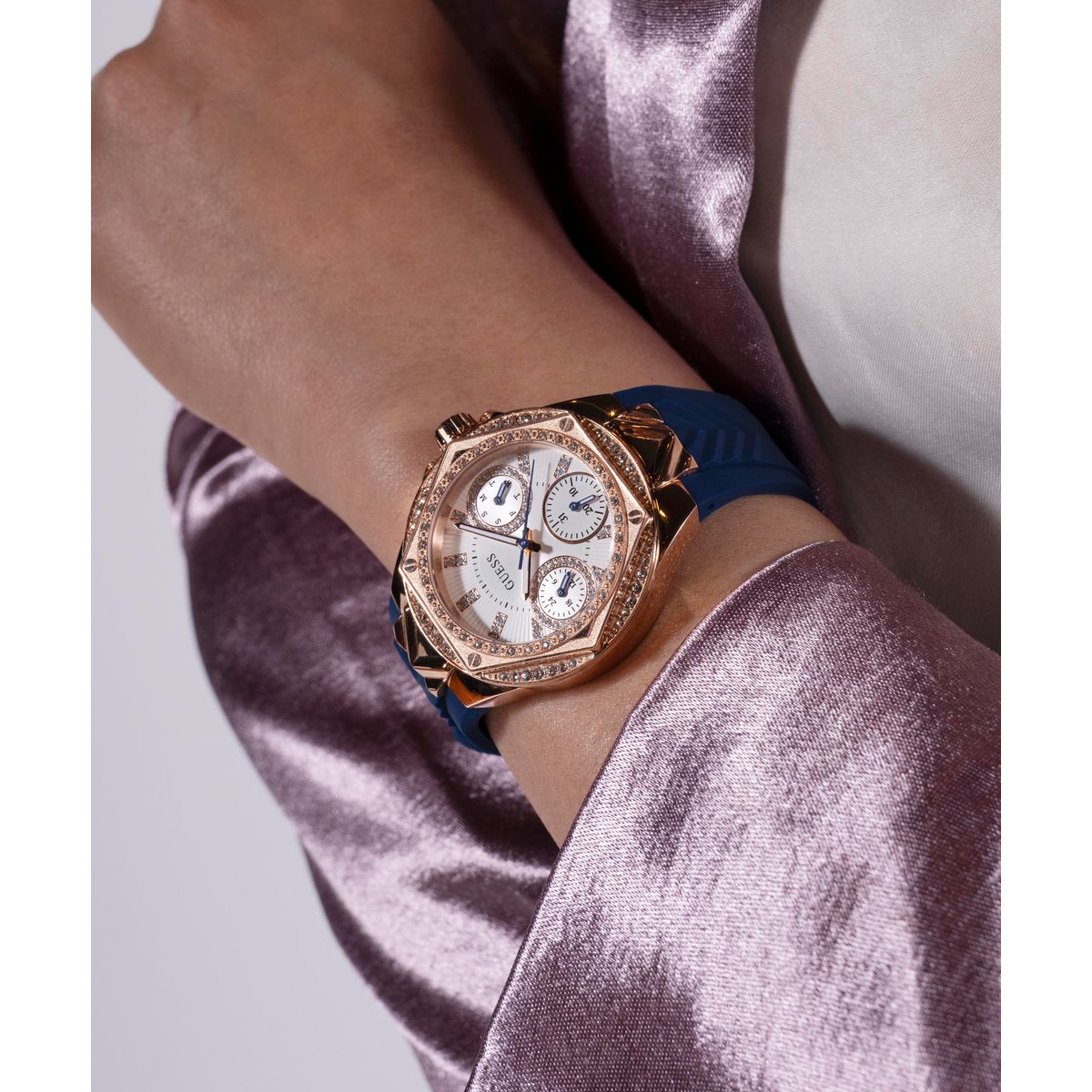 Guess Women's Watch GW0774L3