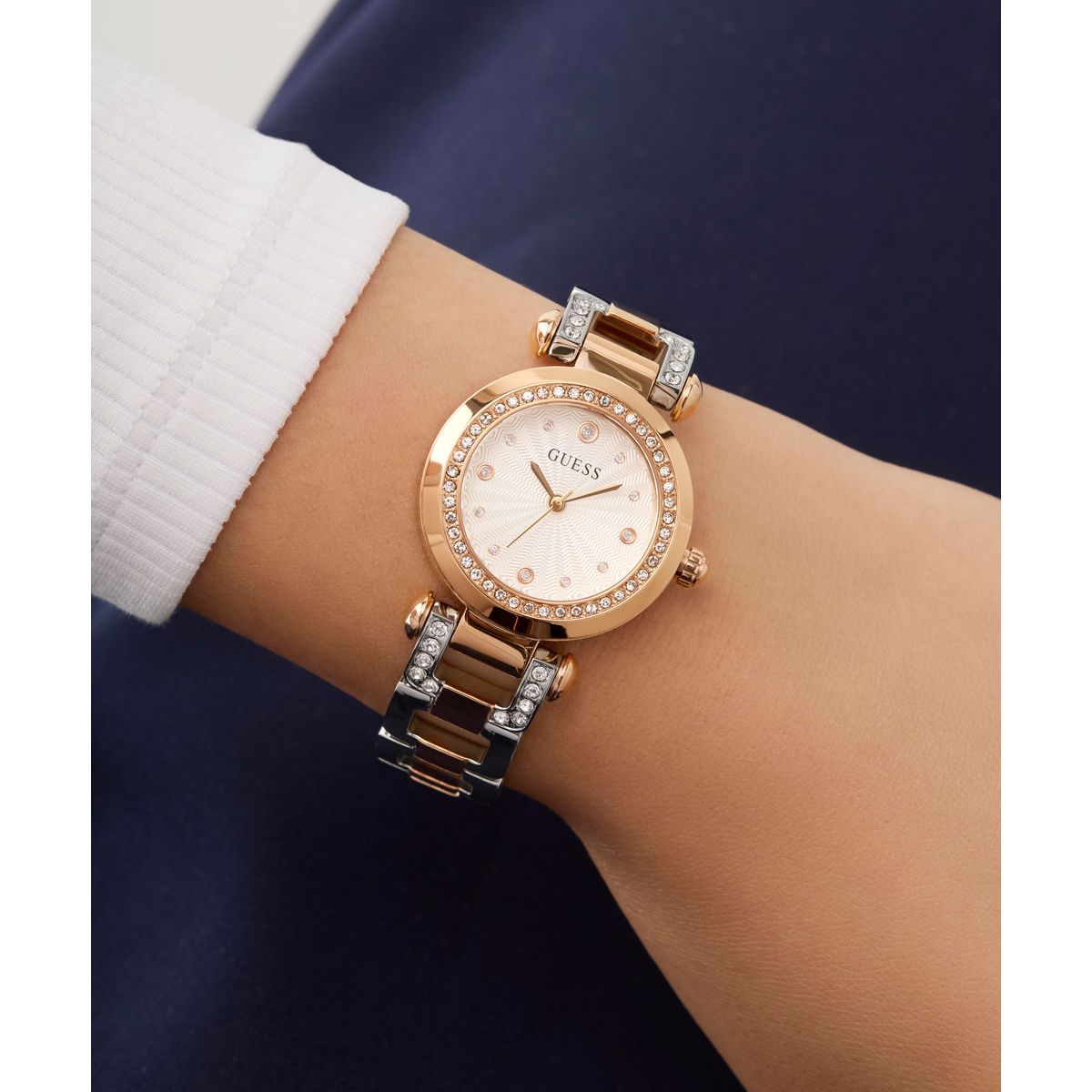 Guess Women's Watch GW0869L2