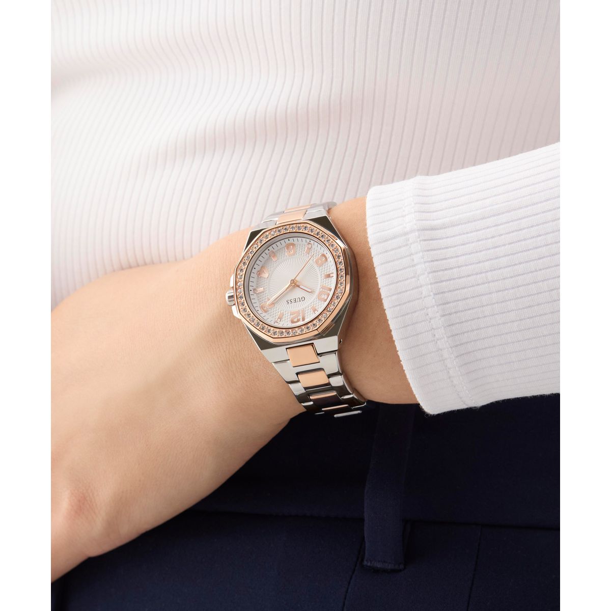 Guess Women's Watch GW0877L5