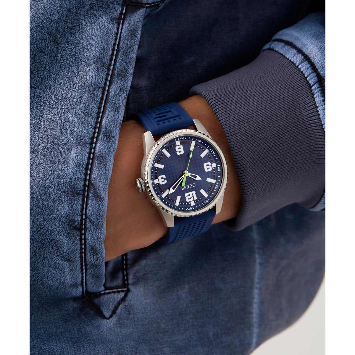 Guess Men's Watch GW0890G1