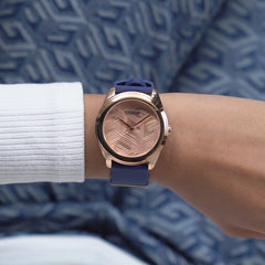 Reloj Guess Cubed Femenino GW0665L2